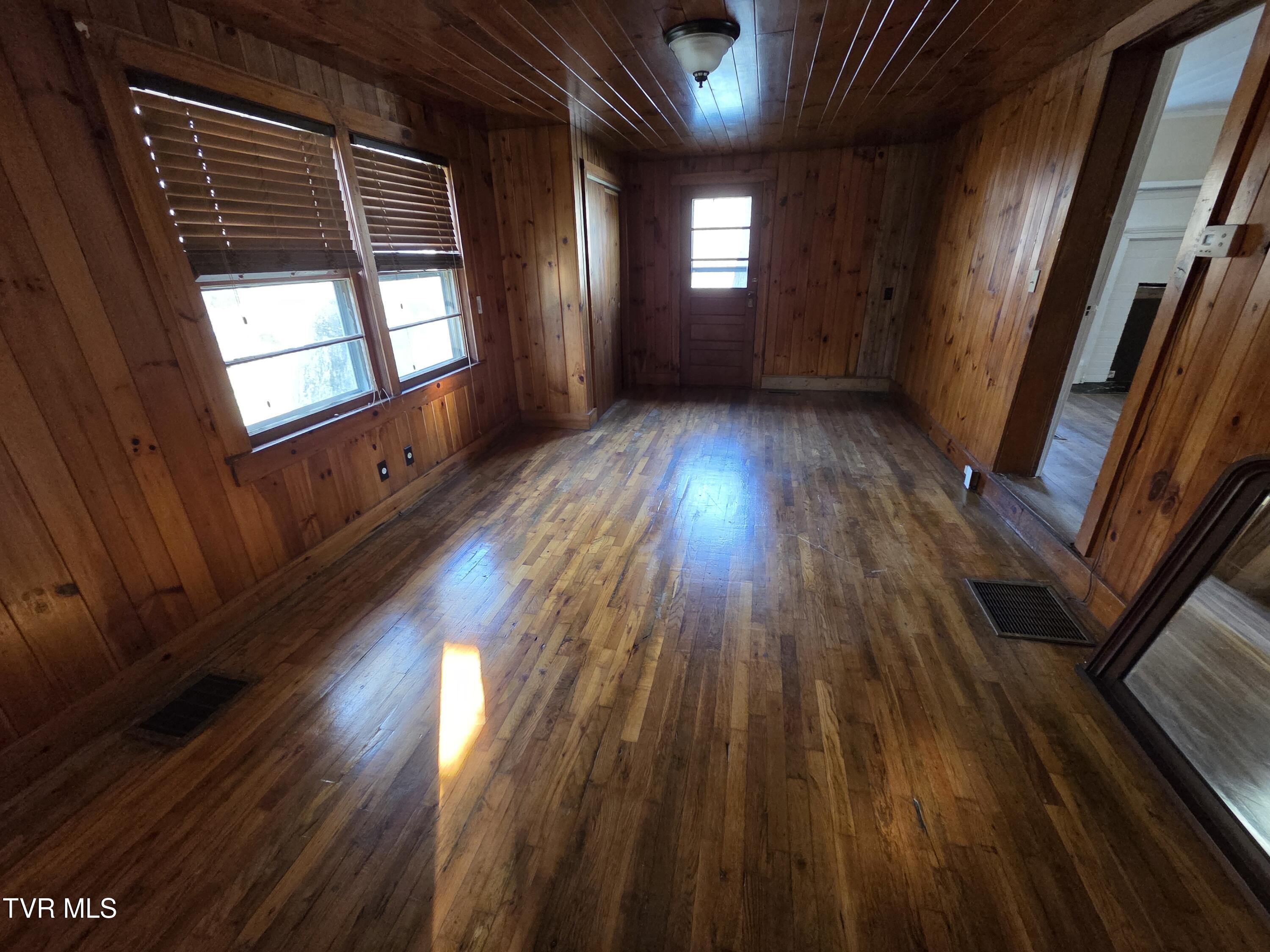 100 Eisenhower Road Jonesborough, TN 37659 - Photo 20 of 34 18