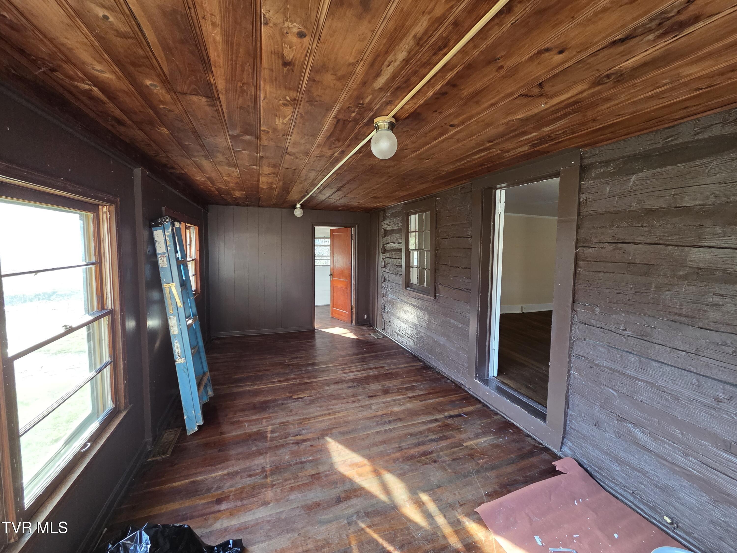 100 Eisenhower Road Jonesborough, TN 37659 - Photo 21 of 34 16
