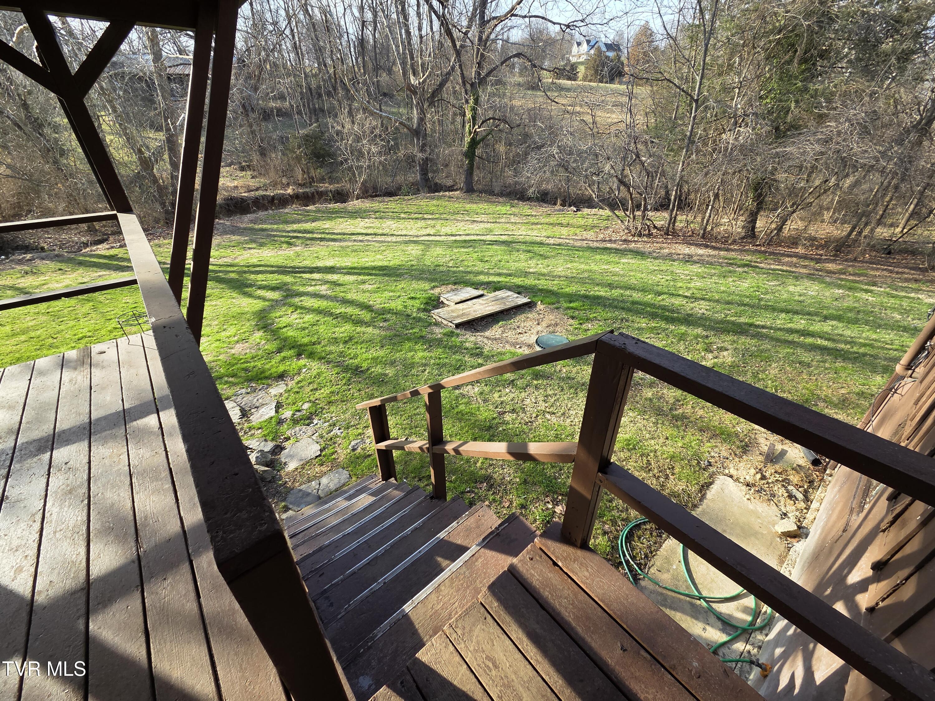 100 Eisenhower Road Jonesborough, TN 37659 - Photo 31 of 34 25