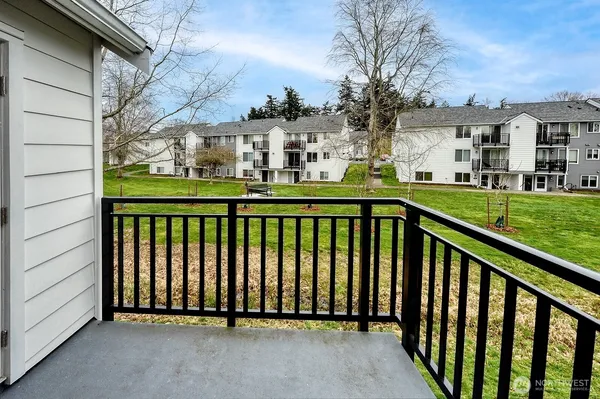 $260,000 | 4255 Wintergreen Circle, Unit 275, Bellingham, WA 98226