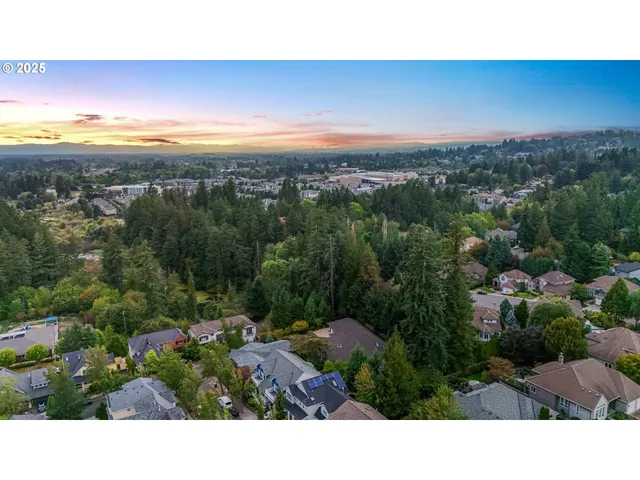 $2,400,000 | 20 Southwest 111th Terrace, Portland, OR 97229