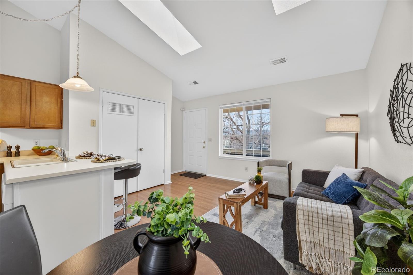 839 Summer Drive, Unit 1F Highlands Ranch, CO 80126 - Photo 5 of 19