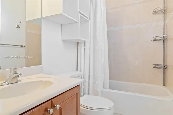 $3,000 | Pembroke Pines, Pembroke Pines, FL 33027