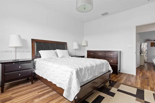 $3,000 | Pembroke Pines, Pembroke Pines, FL 33027