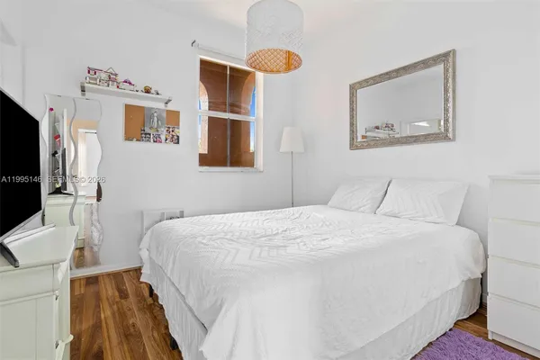 $3,000 | Pembroke Pines, Pembroke Pines, FL 33027