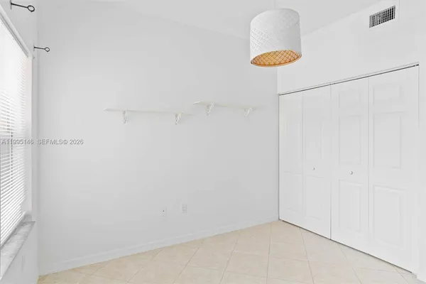 $3,000 | Pembroke Pines, Pembroke Pines, FL 33027