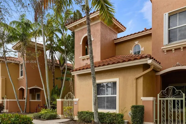 $3,000 | Pembroke Pines, Pembroke Pines, FL 33027