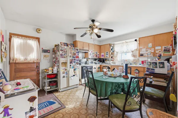$70,000 | 10740 Highway 32, Parker City, IN 47368