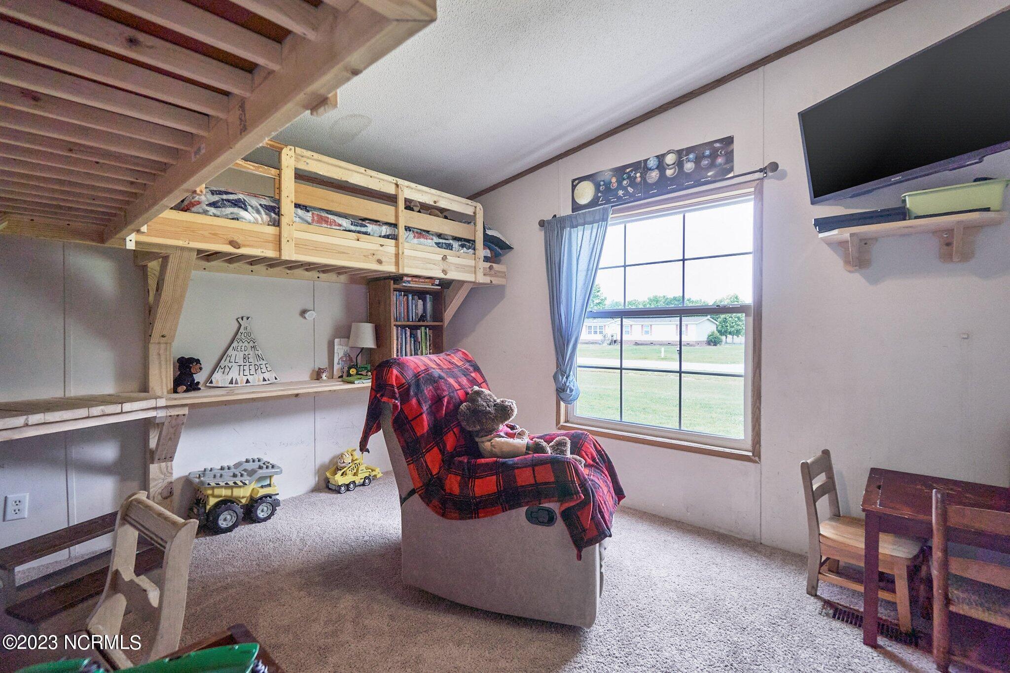 137 Longs Loop Road Hertford, NC 27944 - Photo 20 of 34 Back Bedroom