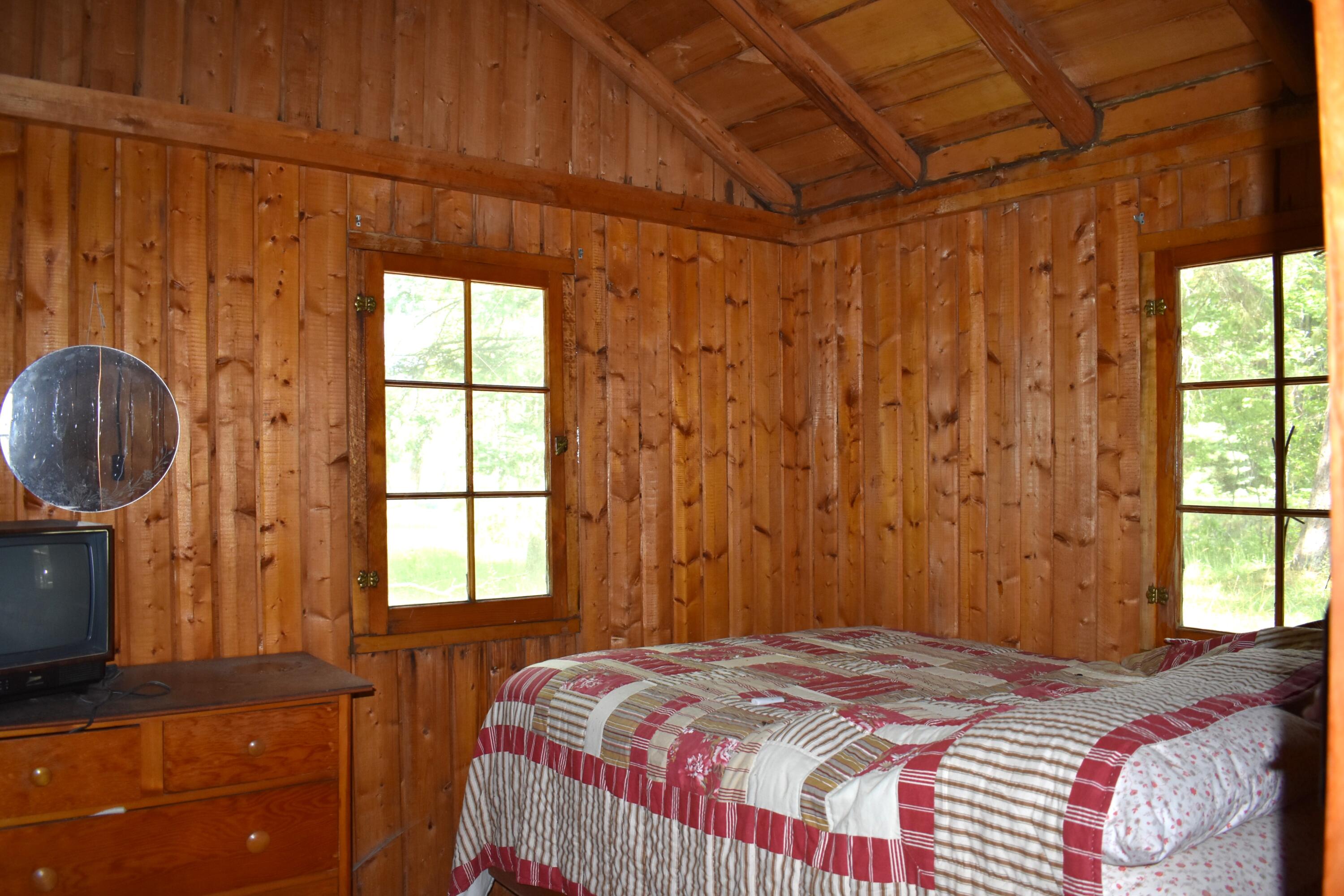 1413 North Black River Road Cheboygan, MI 49721 - Photo 6 of 16 Gallery Image 6