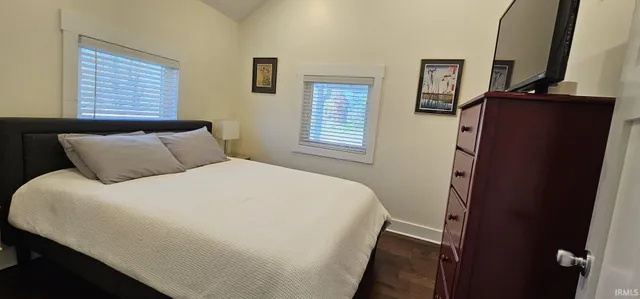 $3,000 | 938 North Jackson Street, Bloomington, IN 47404