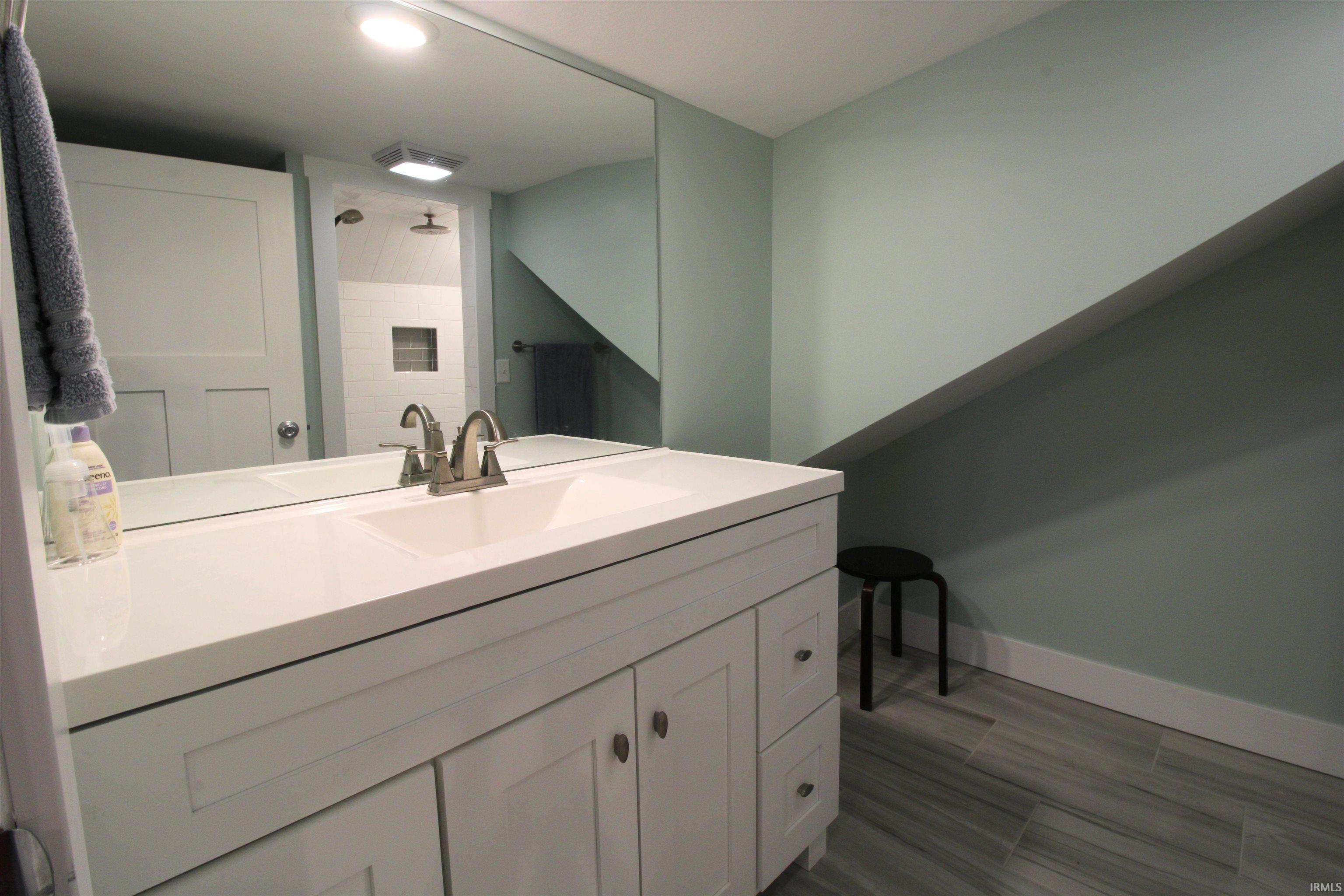 938 North Jackson Street Bloomington, IN 47404 - Photo 20 of 25