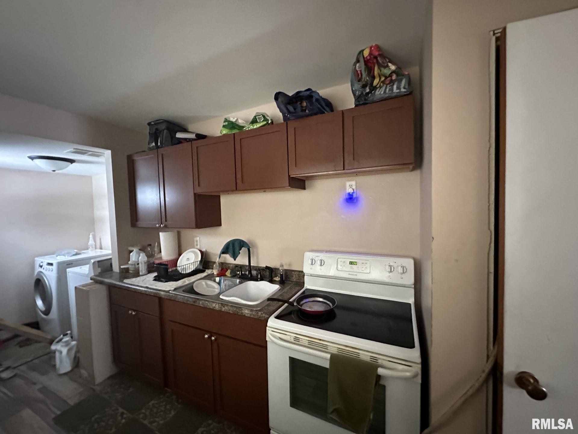 2259 East Adams Street Springfield, IL 62703 - Photo 7 of 8