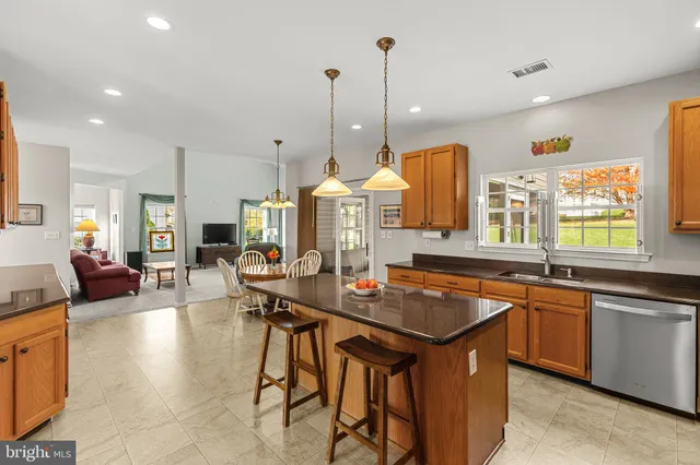 $675,000 | 6 Belmont Circle, Avondale, PA 19311