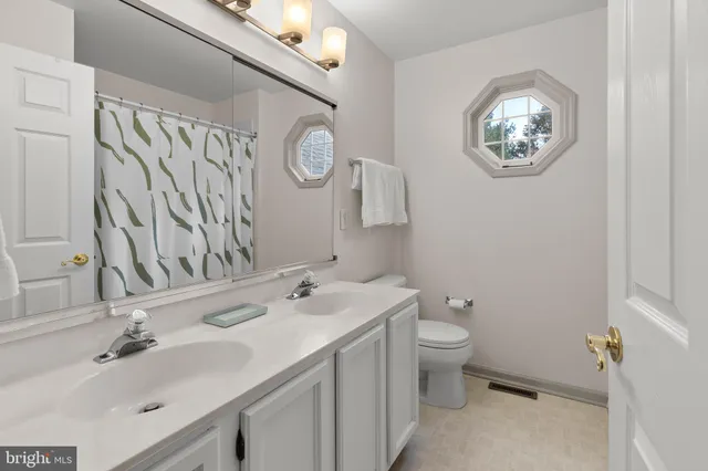 $675,000 | 6 Belmont Circle, Avondale, PA 19311