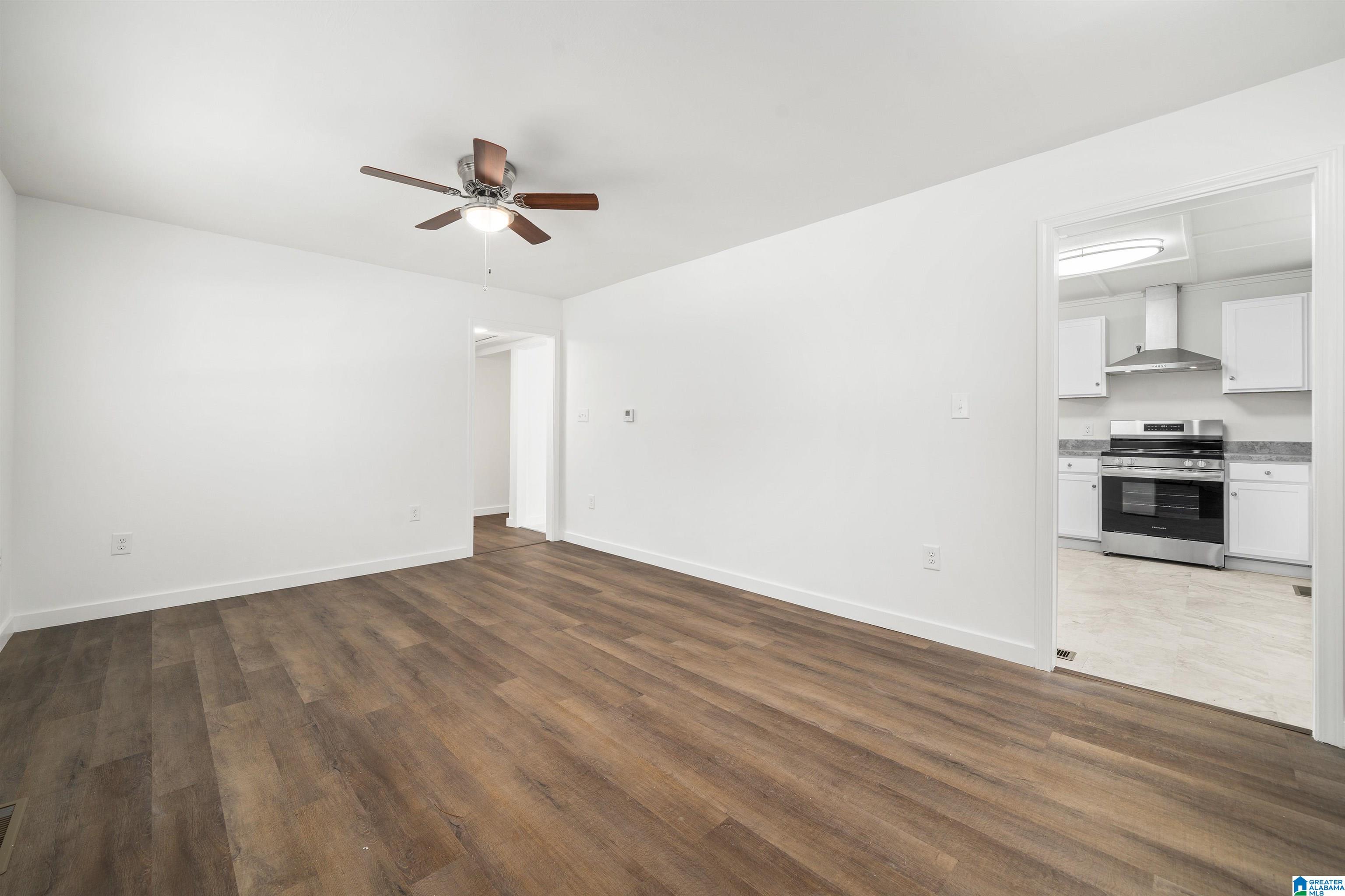 1219 18th Way Southwest Birmingham, AL 35211 - Photo 13 of 34