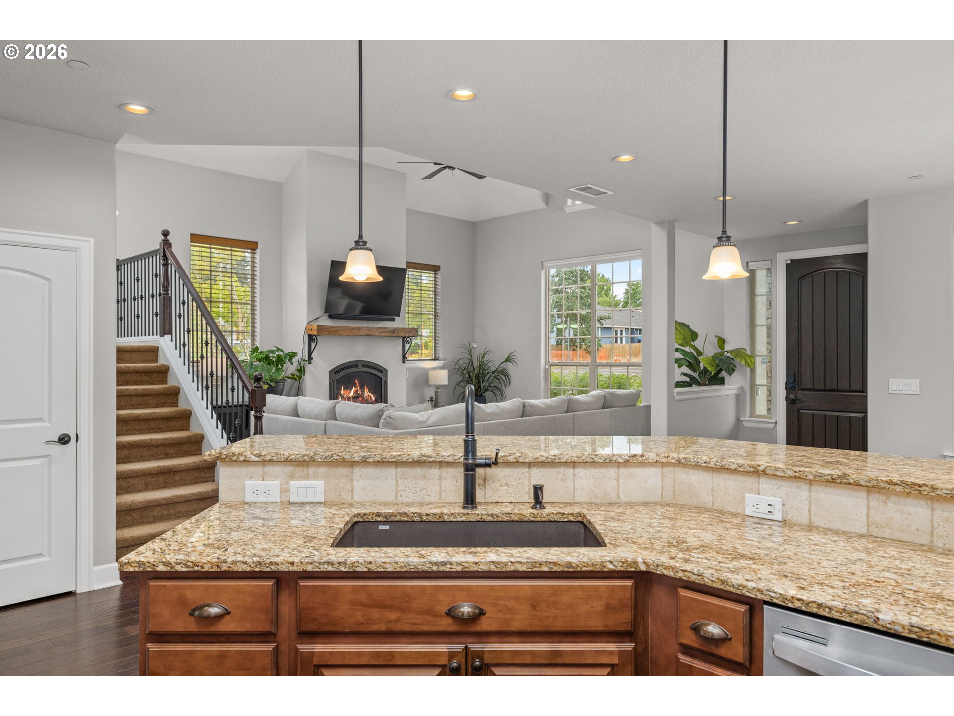 29374 Southwest Brown Road Wilsonville, OR 97070 - Photo 14 of 38 Kitchen