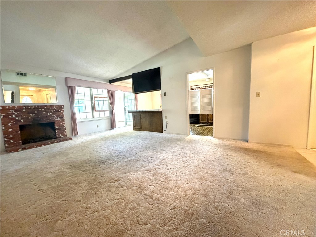 350 El Portal Drive Merced, CA 95340 - Photo 4 of 19