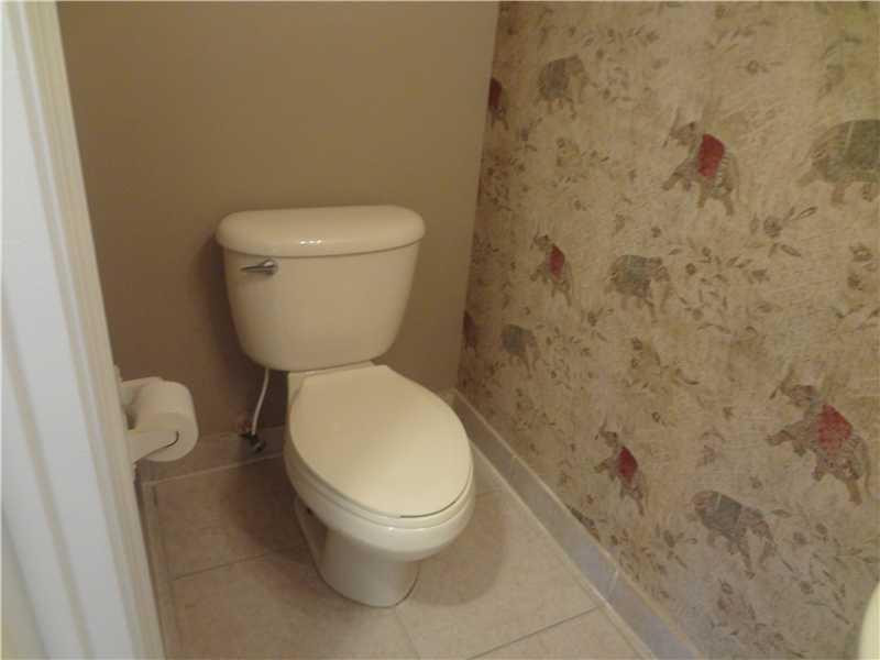 7202 Sienna Ridge Lane Lauderhill, FL 33319 - Photo 16 of 21 Bathroom