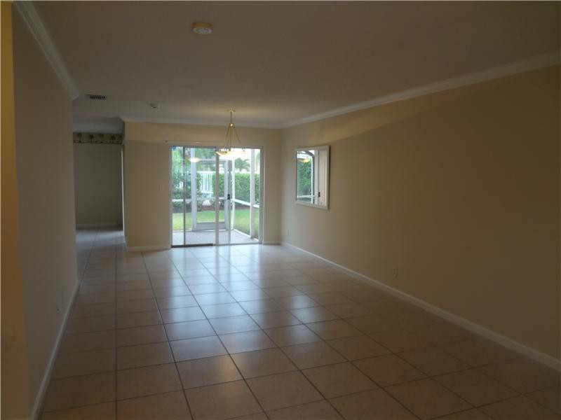 7202 Sienna Ridge Lane Lauderhill, FL 33319 - Photo 2 of 21 Living Room