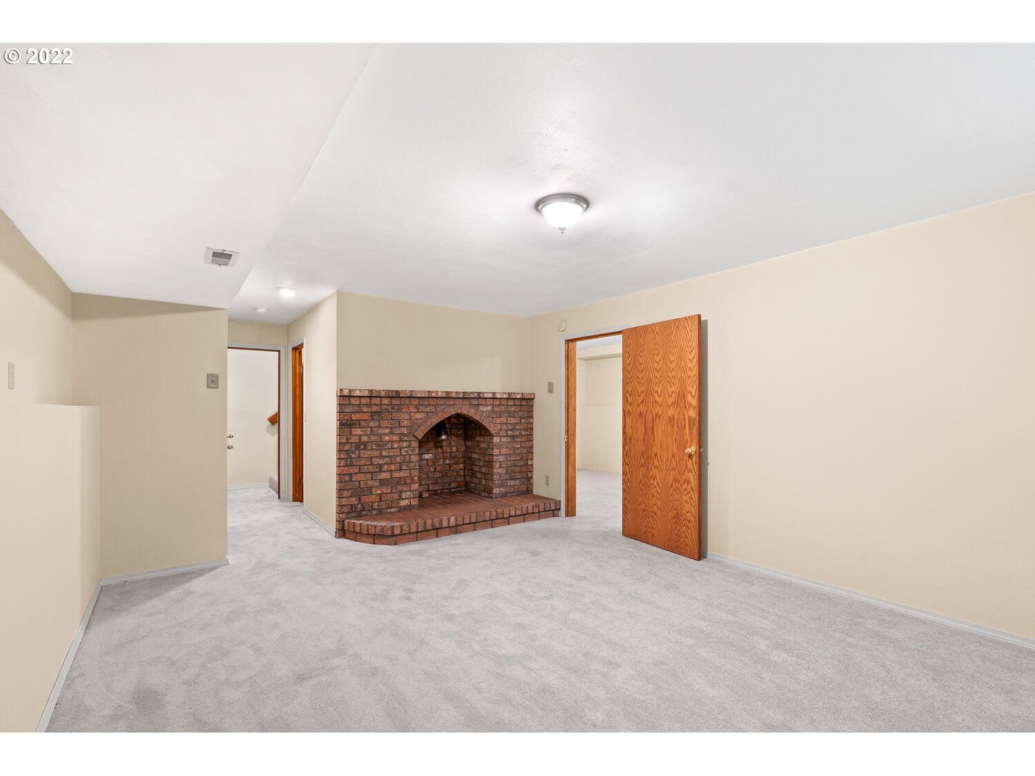 21114 Northwest 43rd Avenue Ridgefield, WA 98642 - Photo 27 of 32 a view of an empty room