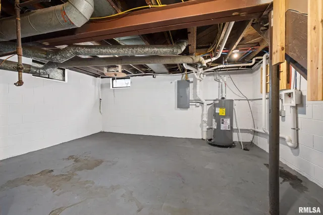 $64,900 | 415 Edmund Street, East Peoria, IL 61611