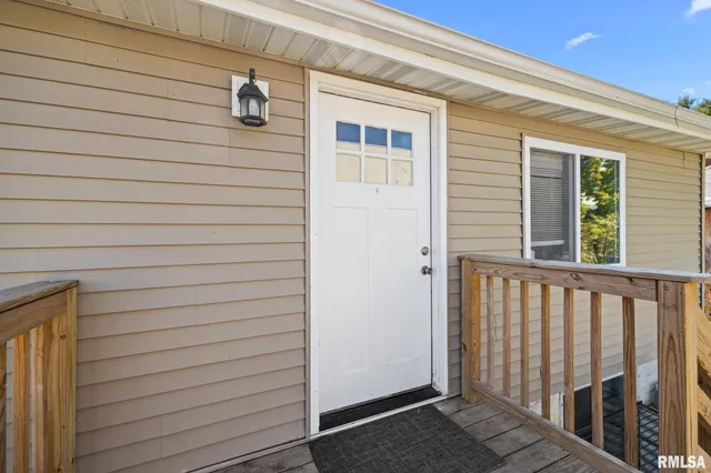 $64,900 | 415 Edmund Street, East Peoria, IL 61611