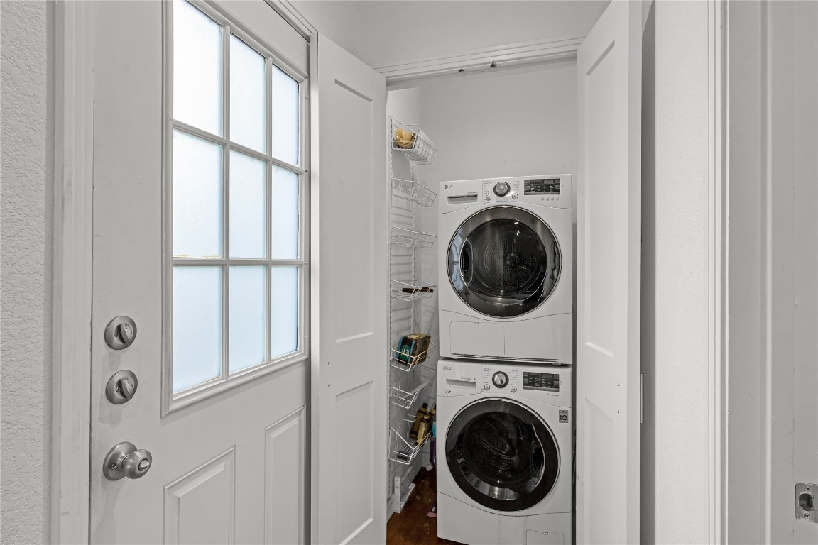 713 East 45th Street Austin, TX 78751 - Photo 24 of 28 a view of a hallway with washer and dryer