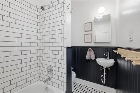 $339,000 | 1116 West 41st Terrace, Kansas City, MO 64111