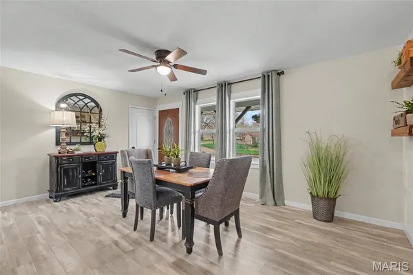 $320,000 | 605 Lincoln Court, Warrenton, MO 63383