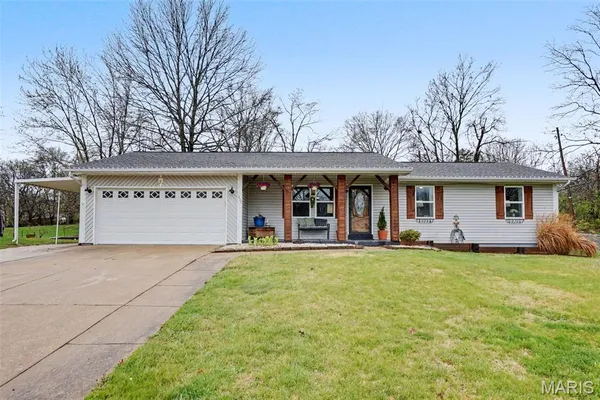 $320,000 | 605 Lincoln Court, Warrenton, MO 63383