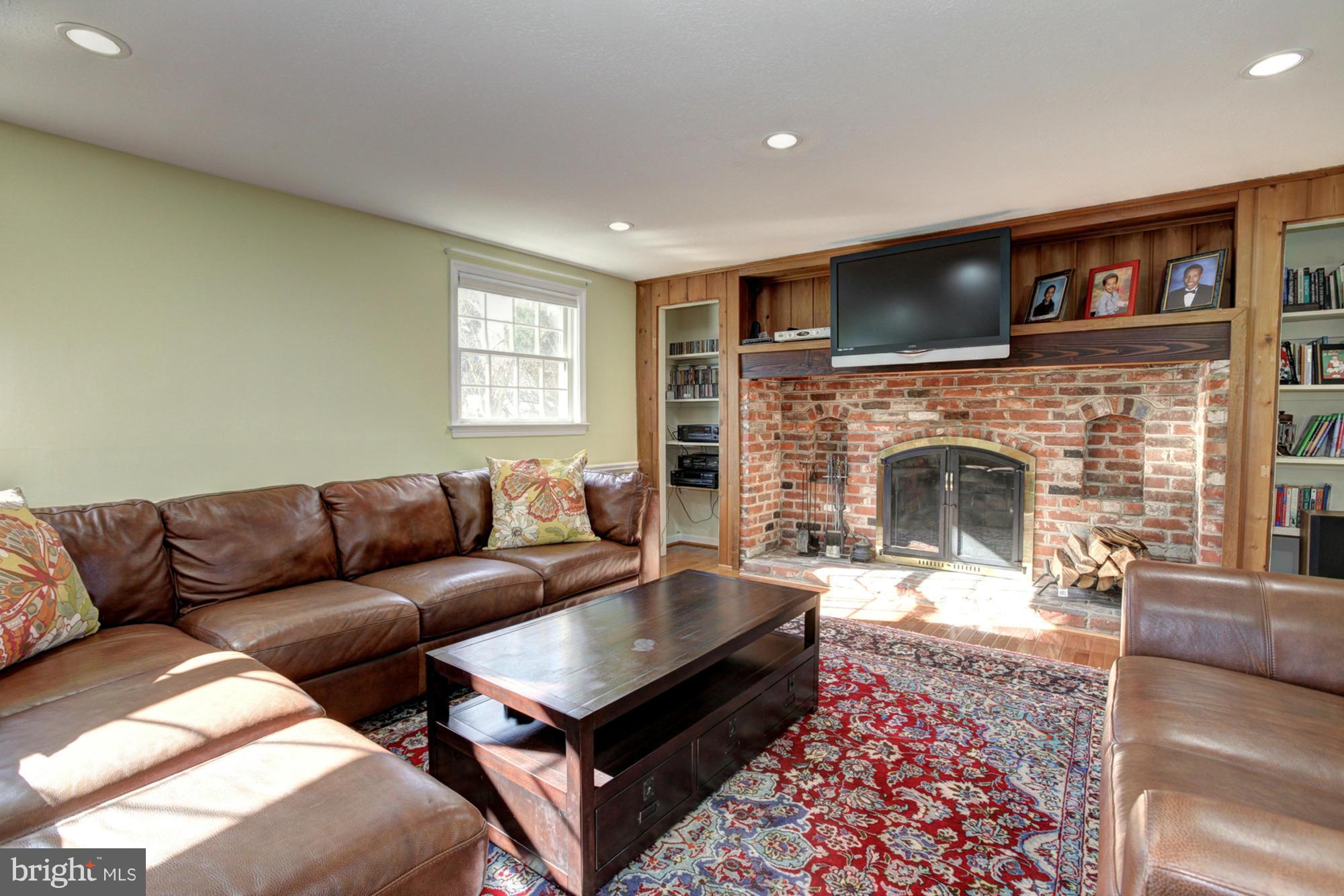 13317 Old Forge Road Silver Spring, MD 20904 - Photo 21 of 30 Family Room