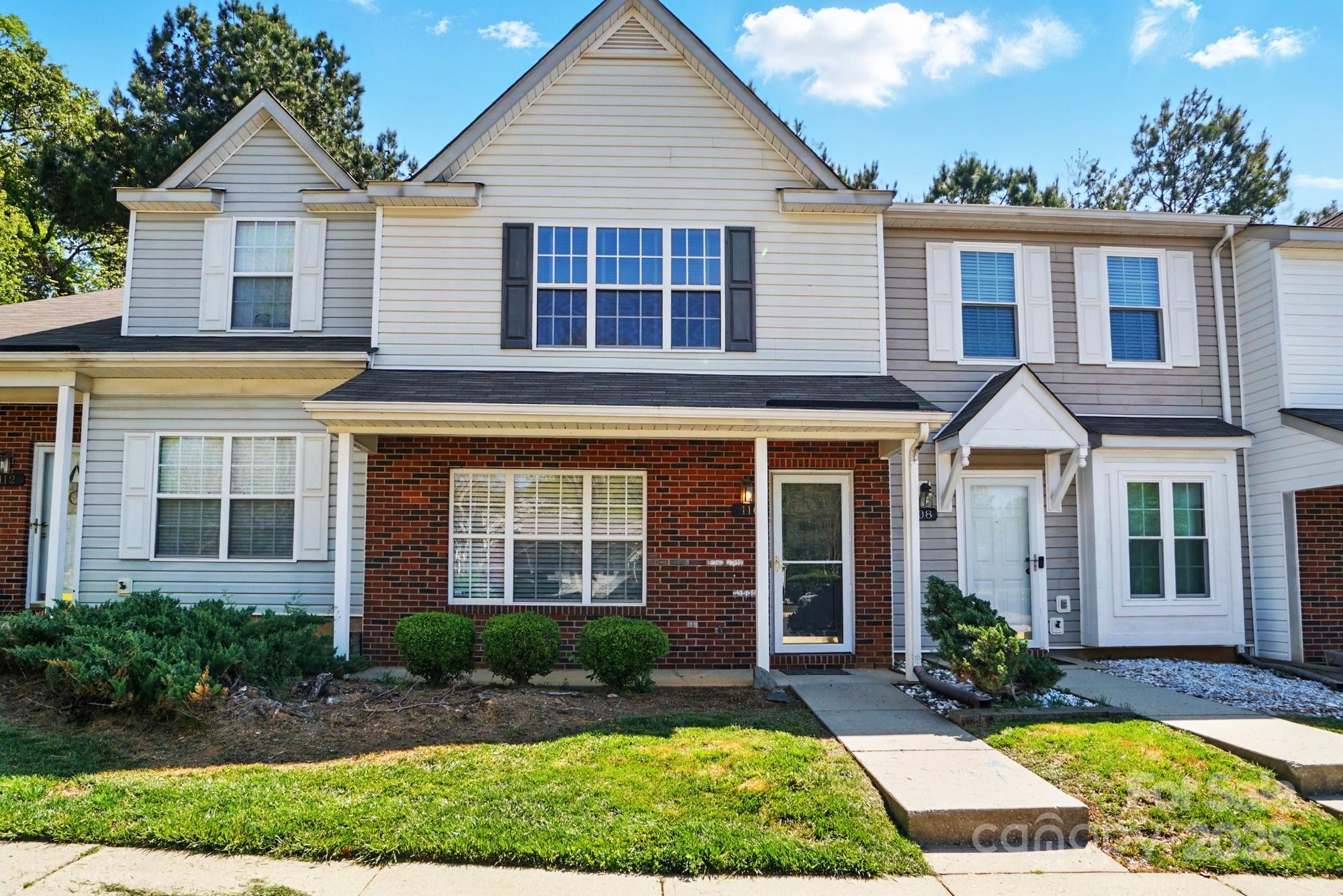 110 Rhett Court Fort Mill, SC 29715 - Photo 1 of 25 Gallery Image 1