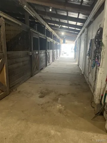 $500,000 | 24325 Vinyard Road, Cuba, MO 65453