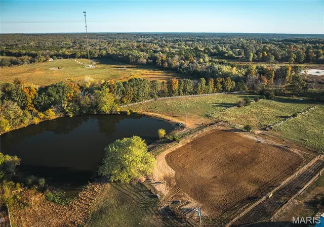 $500,000 | 24325 Vinyard Road, Cuba, MO 65453