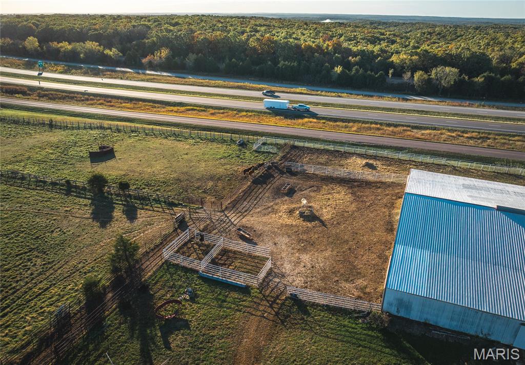 24325 Vinyard Road Cuba, MO 65453 - Photo 8 of 29