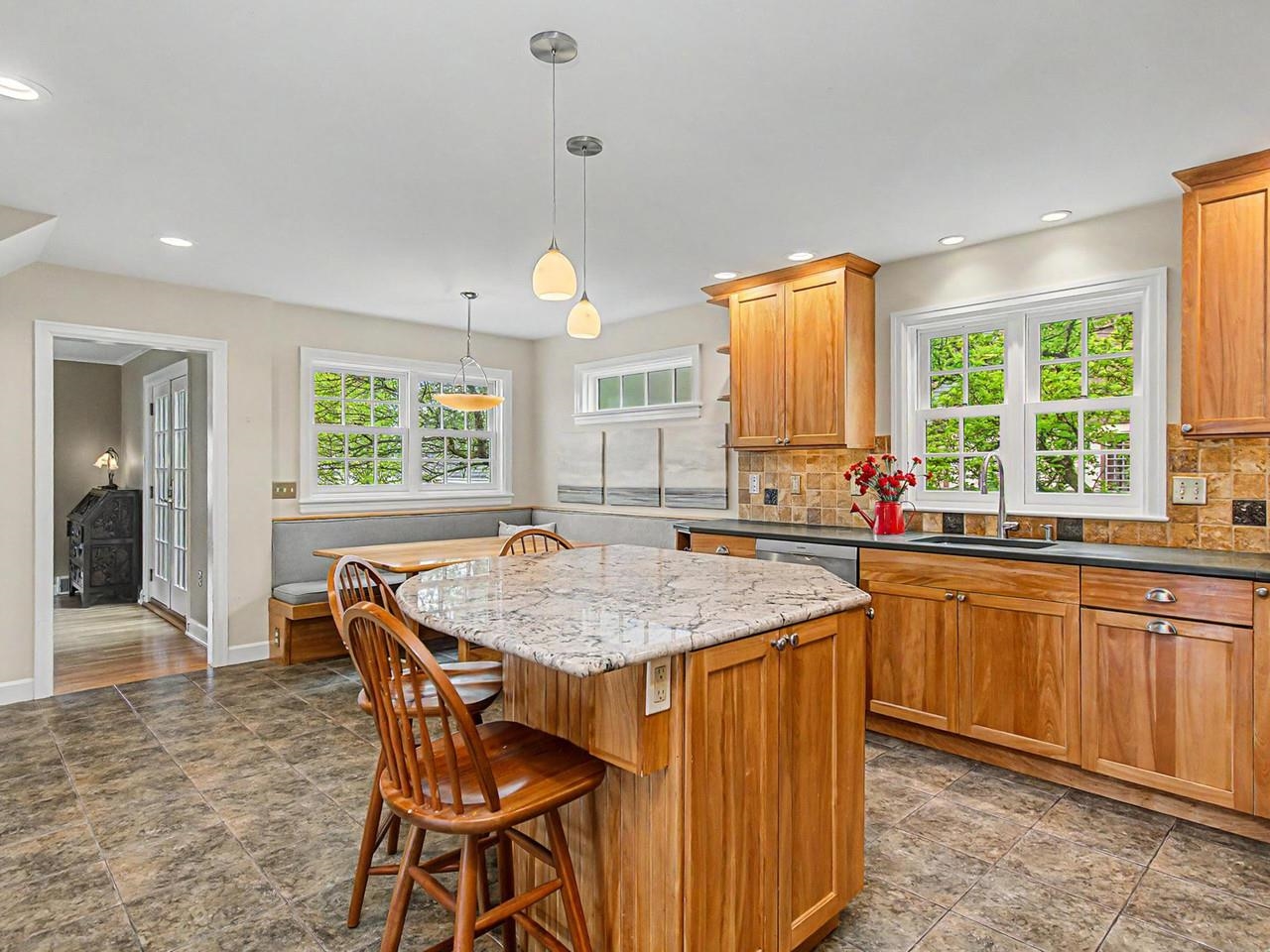 172 Deforest Road Burlington, VT 05401 - Photo 24 of 60