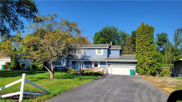 $375,000 | 73 Charleswood Drive, Henrietta, NY 14534