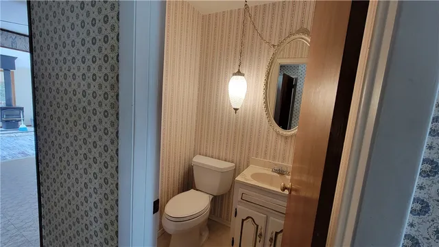 $375,000 | 73 Charleswood Drive, Henrietta, NY 14534