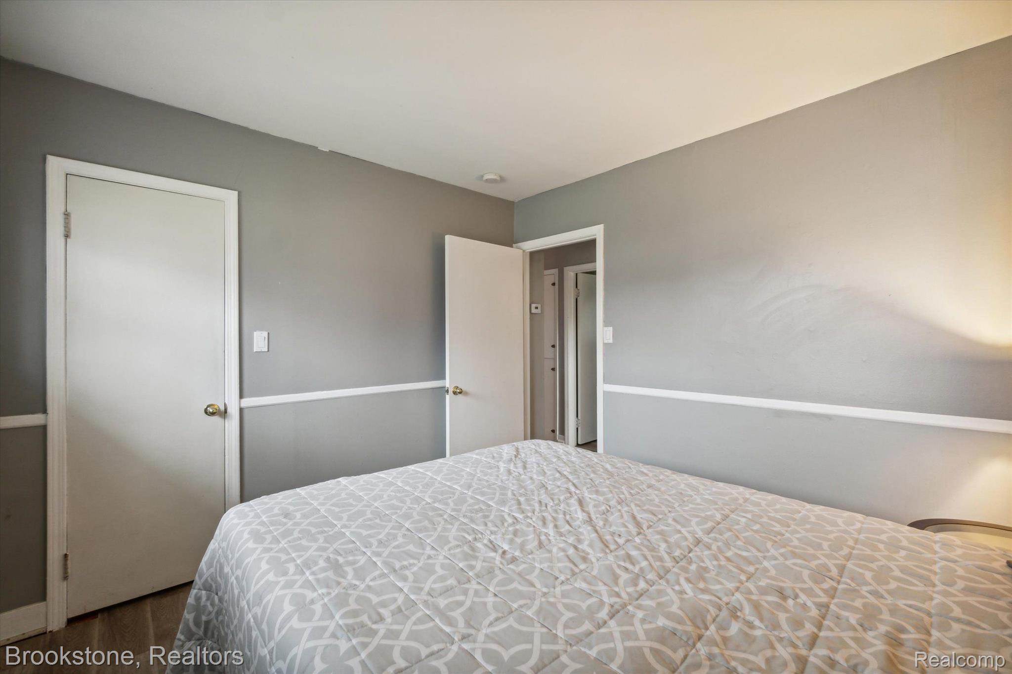 8900 Henry Ruff Road Livonia, MI 48150 - Photo 15 of 32 Gallery Image 15