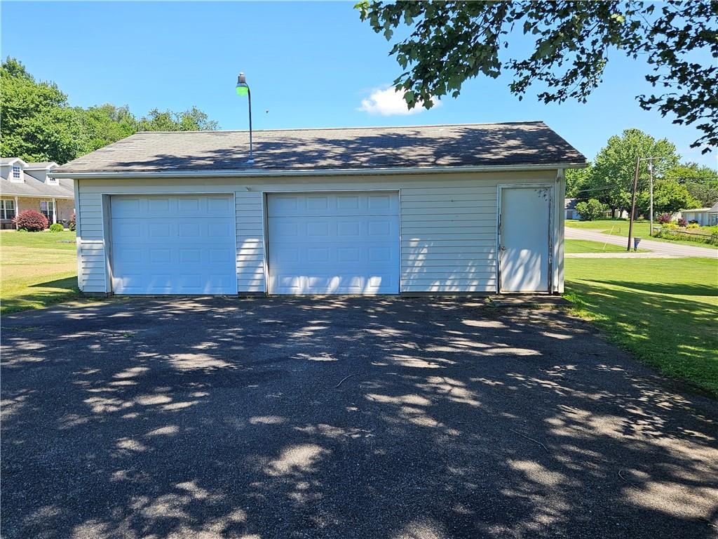 121 North Road Butler, PA 16001 - Photo 3 of 43