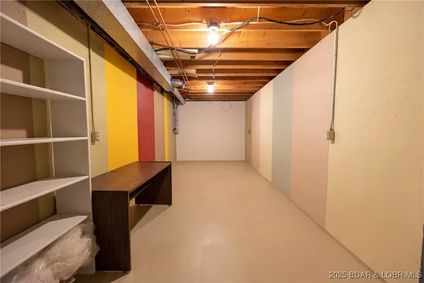 $369,500 | 107 South Vansant Road, Clinton, MO 64735