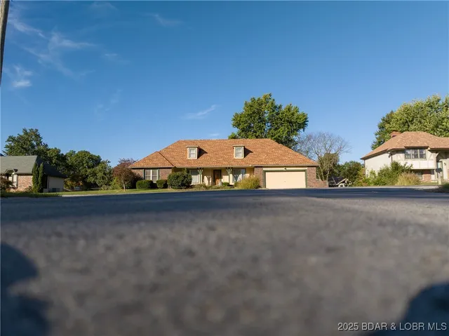 $385,000 | 107 South Vansant Road, Clinton, MO 64735