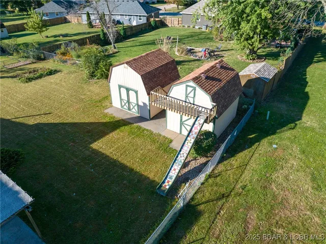 $385,000 | 107 South Vansant Road, Clinton, MO 64735