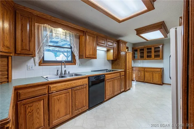 $385,000 | 107 South Vansant Road, Clinton, MO 64735