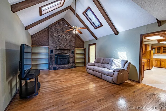 $385,000 | 107 South Vansant Road, Clinton, MO 64735