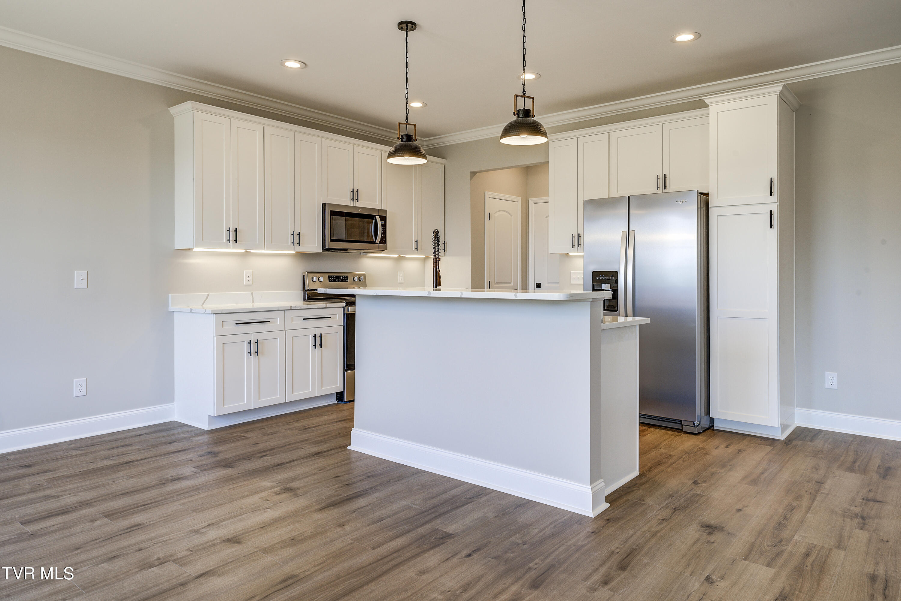 884 Granby Road Kingsport, TN 37660 - Photo 5 of 43 5