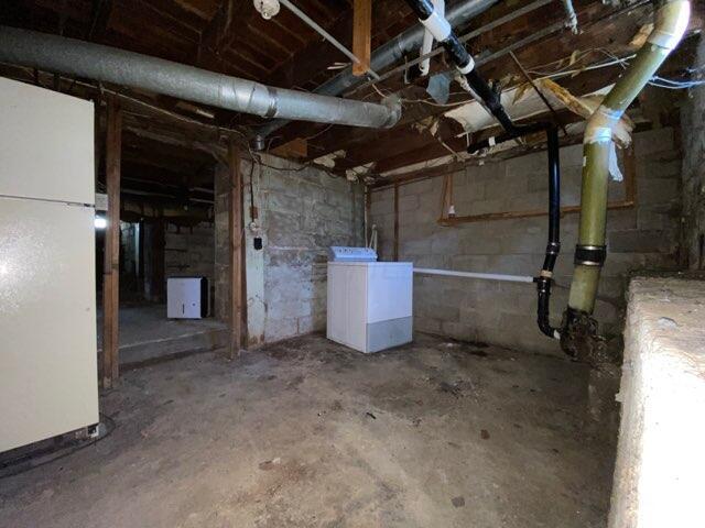 1520 Baltimore Road Northwest Lancaster, OH 43130 - Photo 19 of 22 Laundry area
