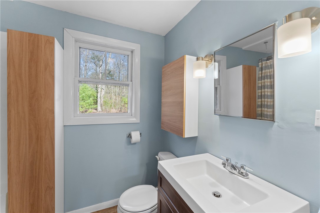 388 Chopmist Hill Road Glocester, RI 02814 - Photo 11 of 25