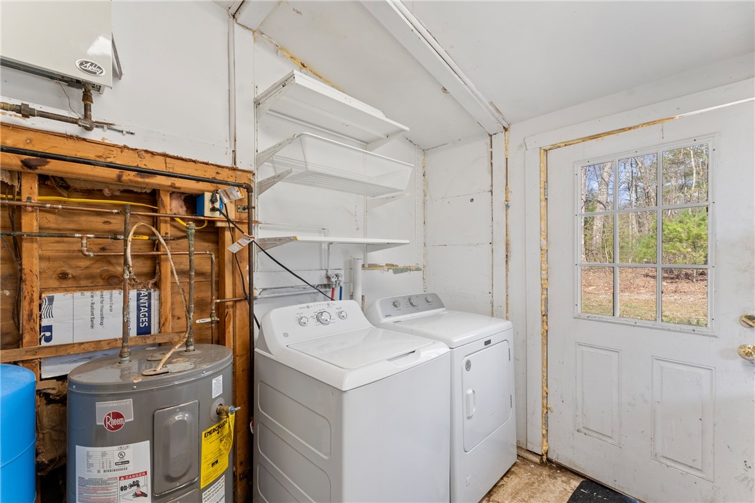 388 Chopmist Hill Road Glocester, RI 02814 - Photo 17 of 25